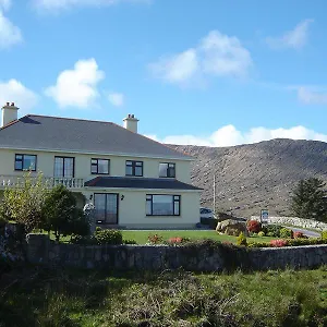 Hillside House 5* Galway